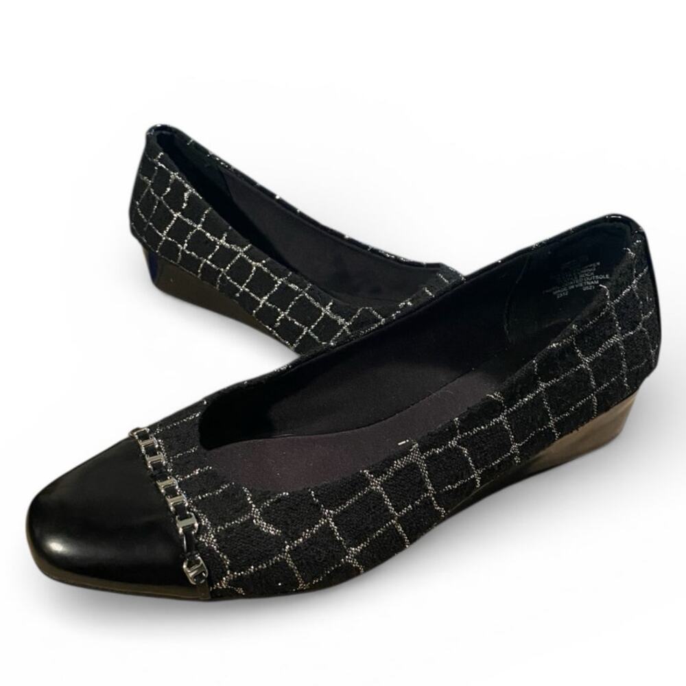 Anne Klein Women's Wedge Pumps 8.5M Black Fabric Faux Leather Old Money Loafers